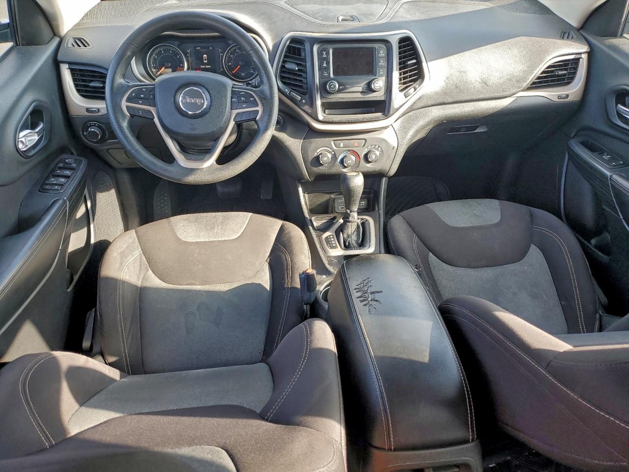 JEEP GRAND CHEROKEE SPORT