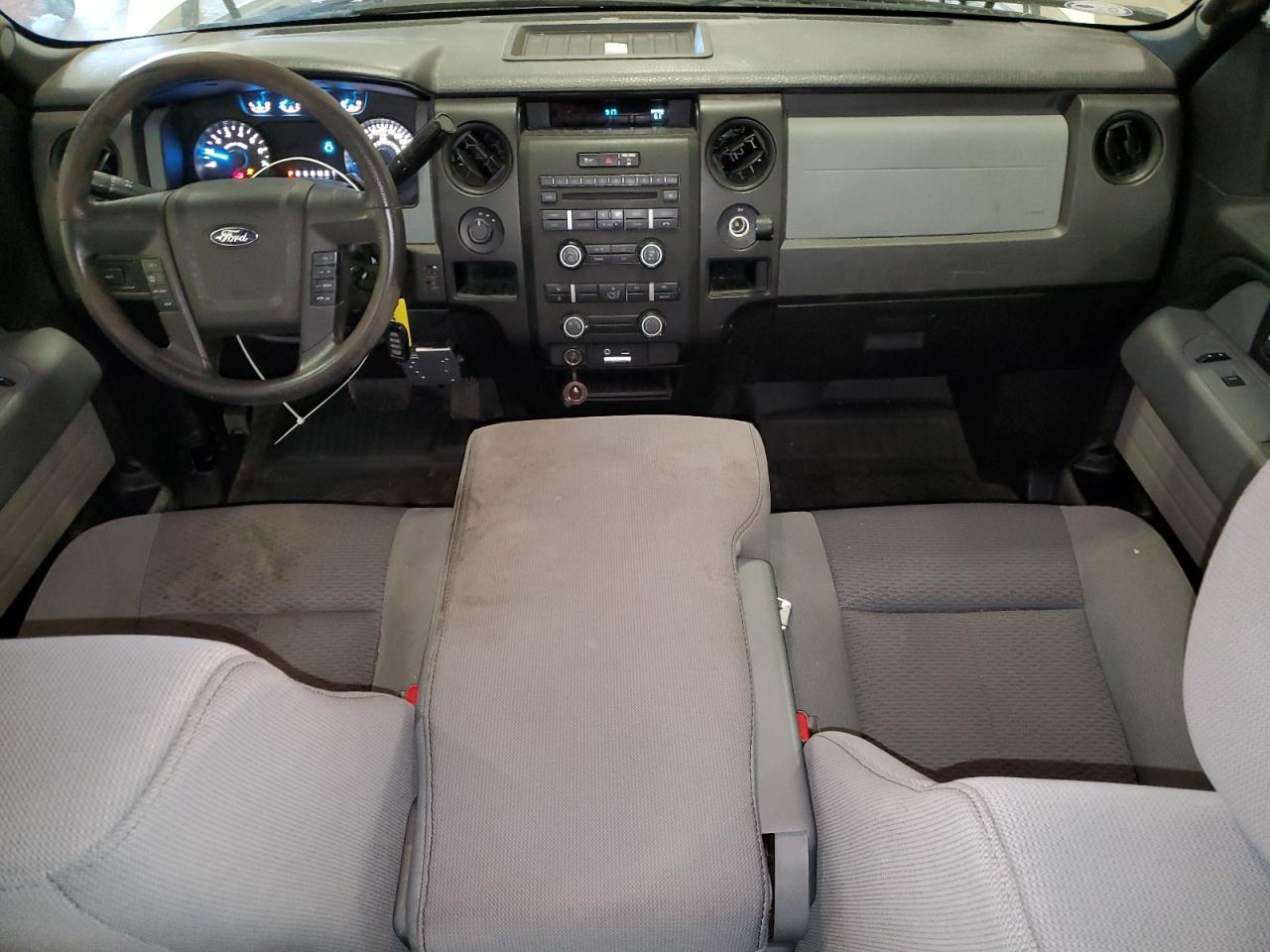 FORD F-150 SUPER CAB