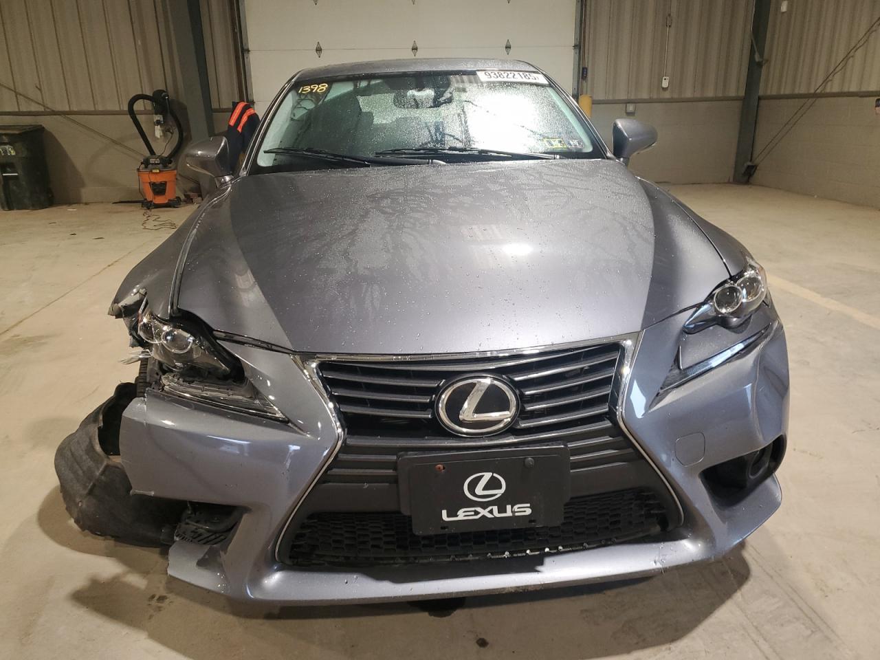 LEXUS IS 300