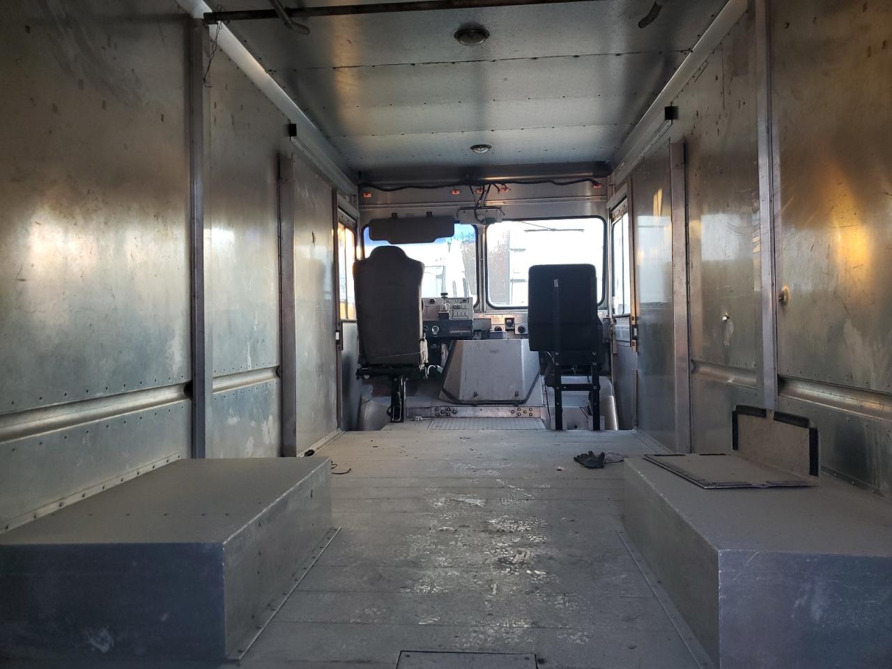 Lot #3291207981 2008 WORKHORSE CUSTOM CHASSIS COMMERCIAL