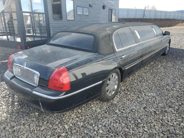 2004 LINCOLN TOWN CAR E #3297272378