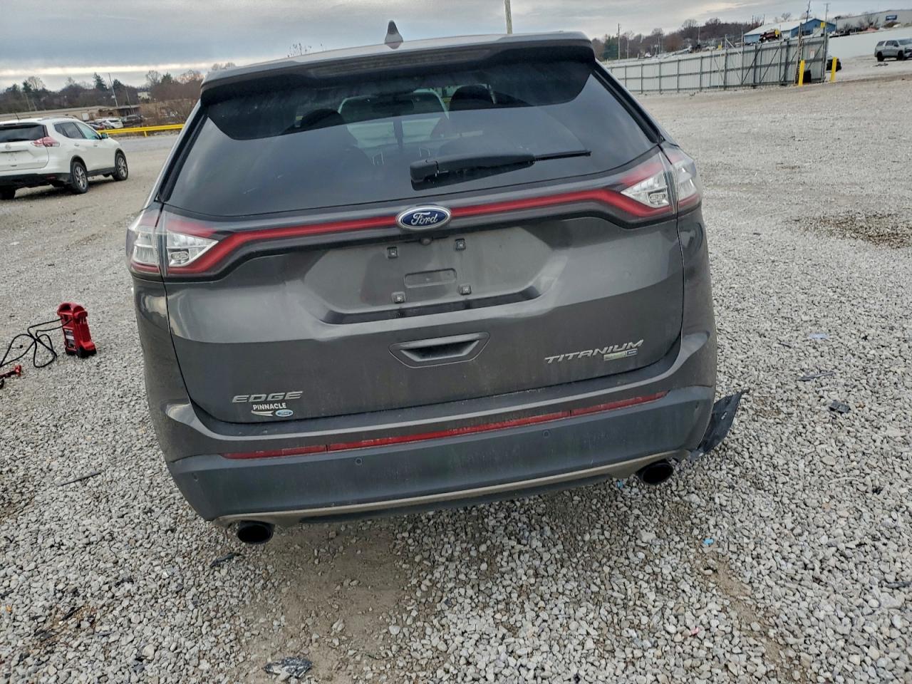 FORD EDGE TITANIUM