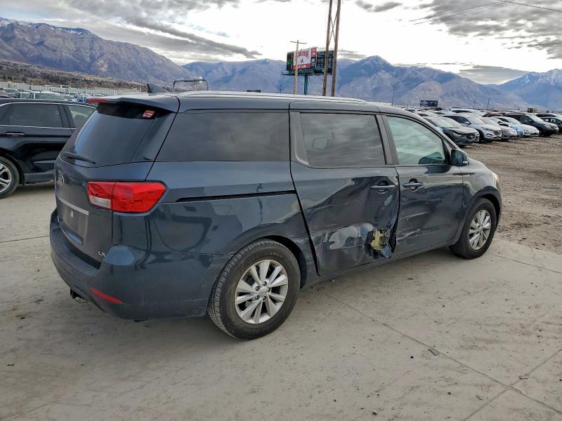 2017 KIA SEDONA LX #3304935555