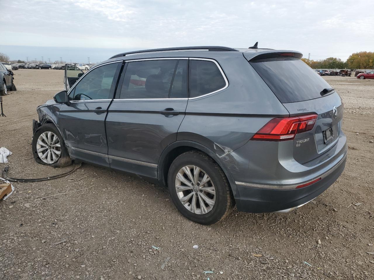 VOLKSWAGEN TIGUAN SE