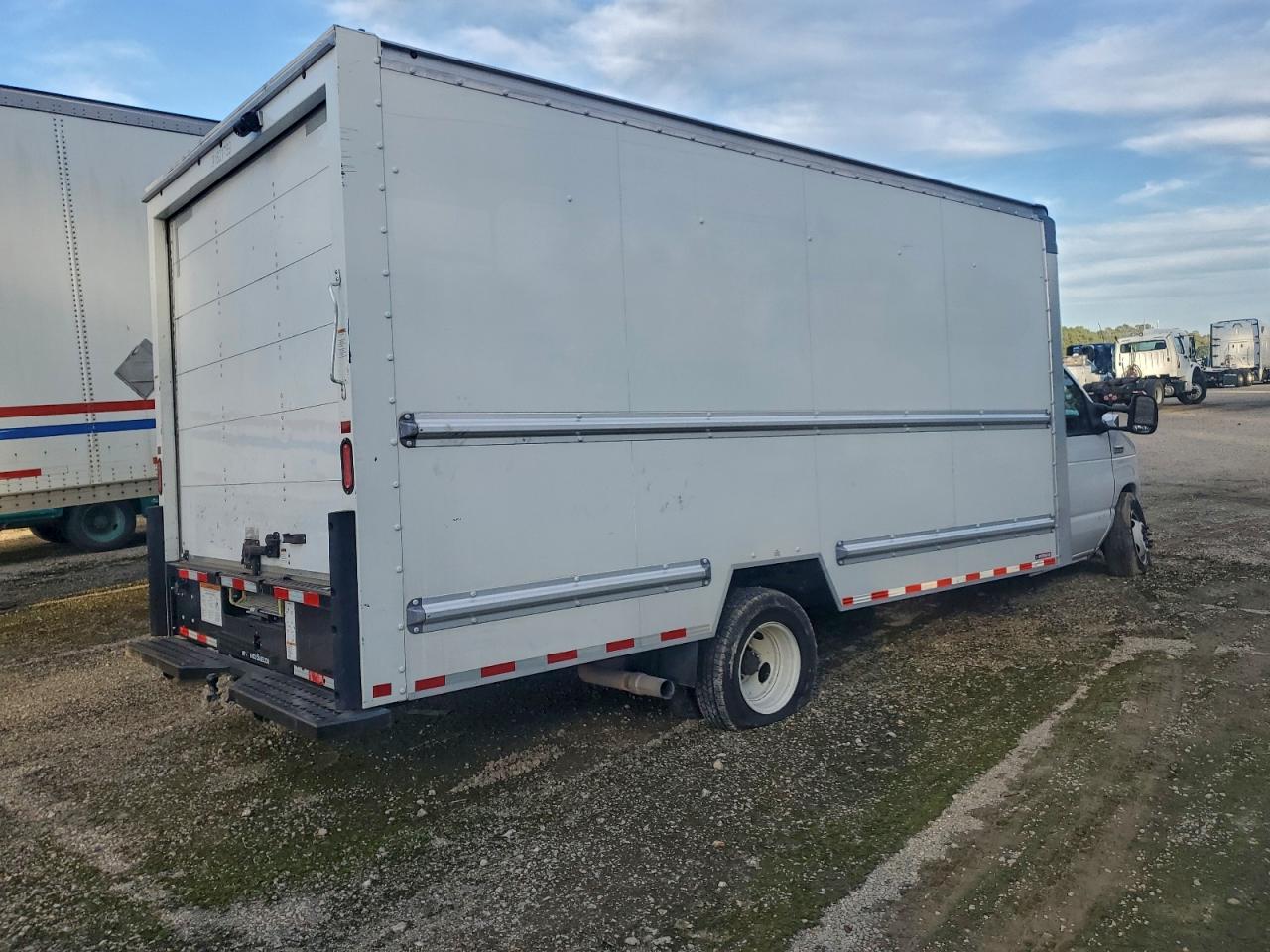 FORD E-350 E350 SUPER DUTY CUTAWAY VAN