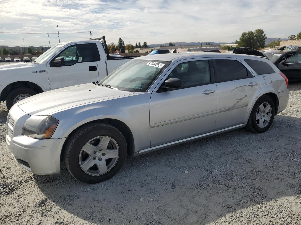 Lot #3309635086 2005 DODGE MAGNUM SXT
