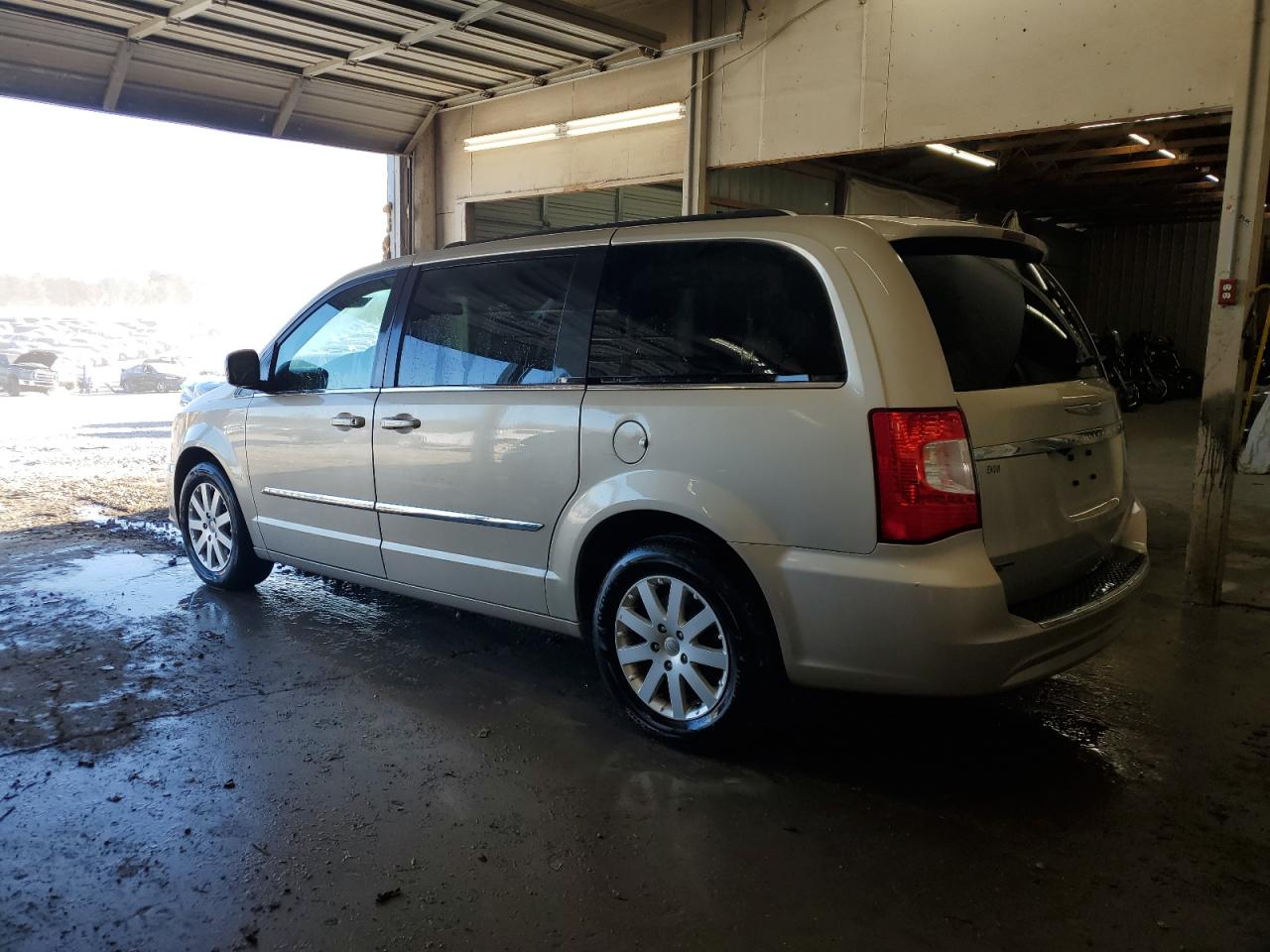 CHRYSLER TOWN & COUNTRY TOURING