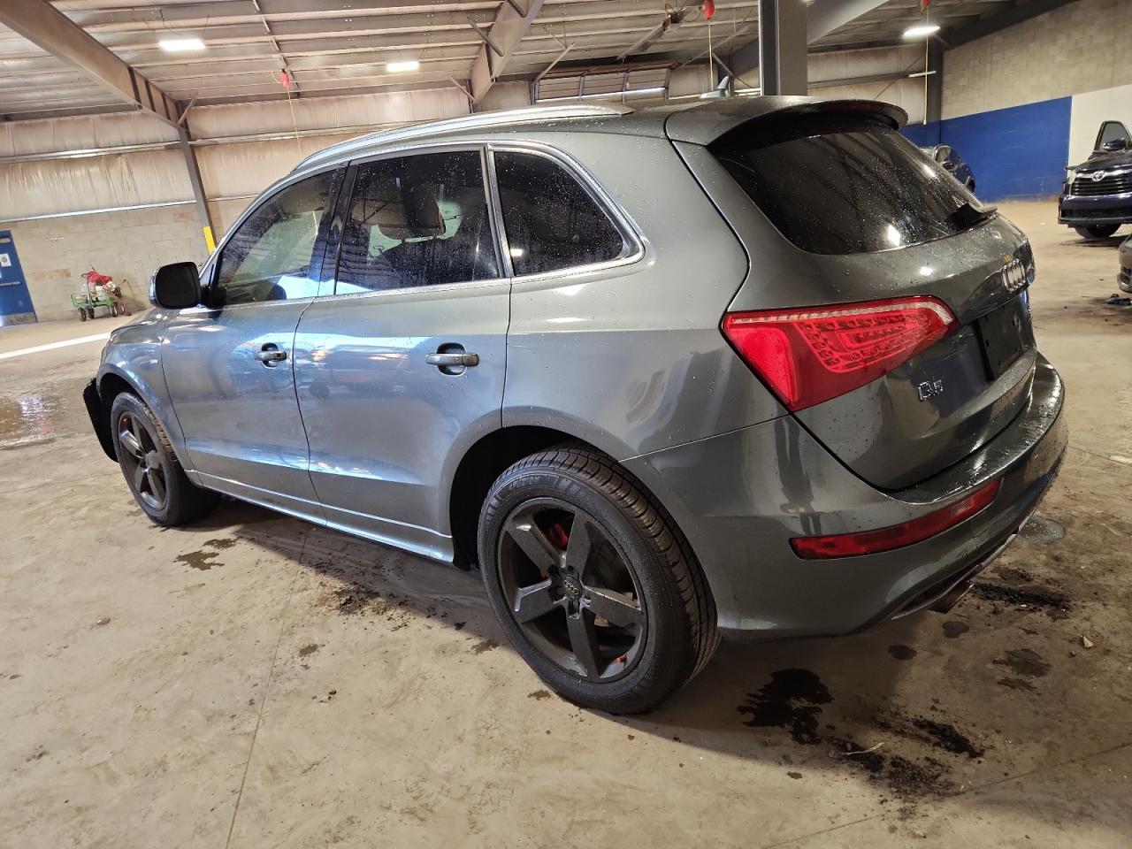 AUDI Q5 PREMIUM PLUS