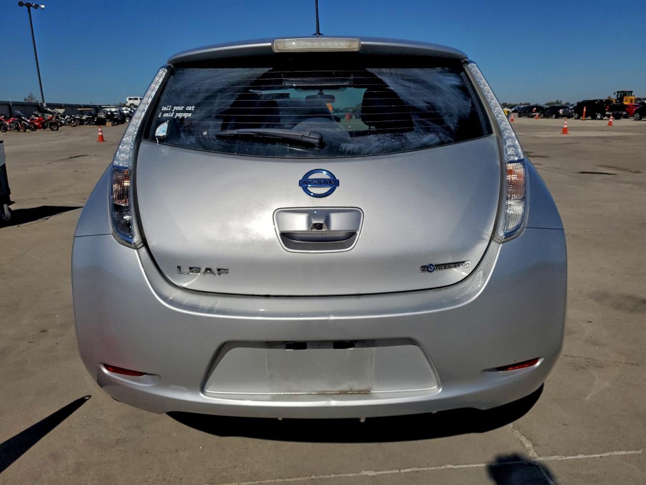 NISSAN LEAF S