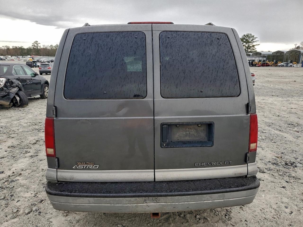 Lot #3297115502 2000 CHEVROLET ASTRO