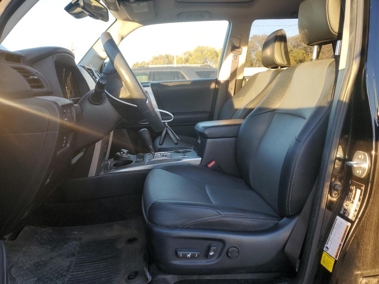 TOYOTA 4RUNNER SR5/SR5 PREMIUM