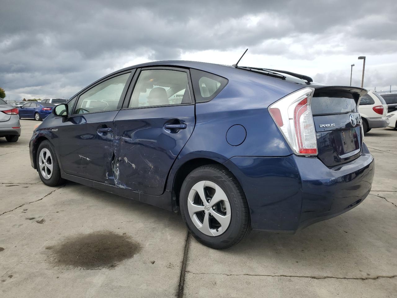 TOYOTA PRIUS