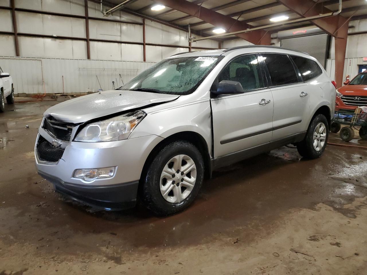 CHEVROLET TRAVERSE LS