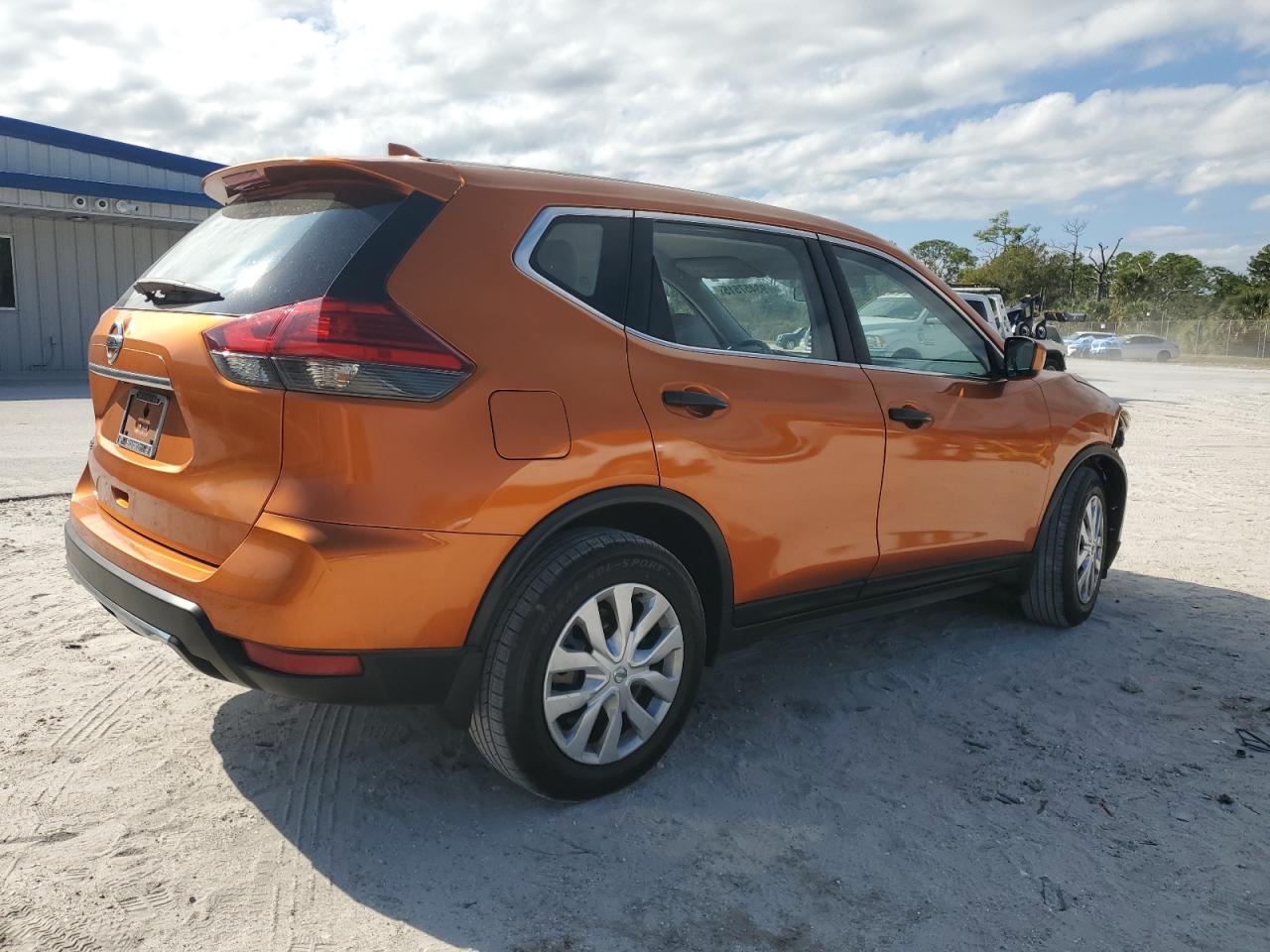 NISSAN ROGUE S