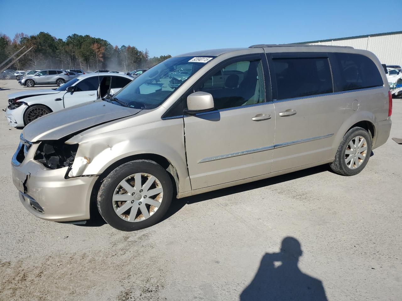 Lot #3294117941 2014 CHRYSLER TOWN & COU