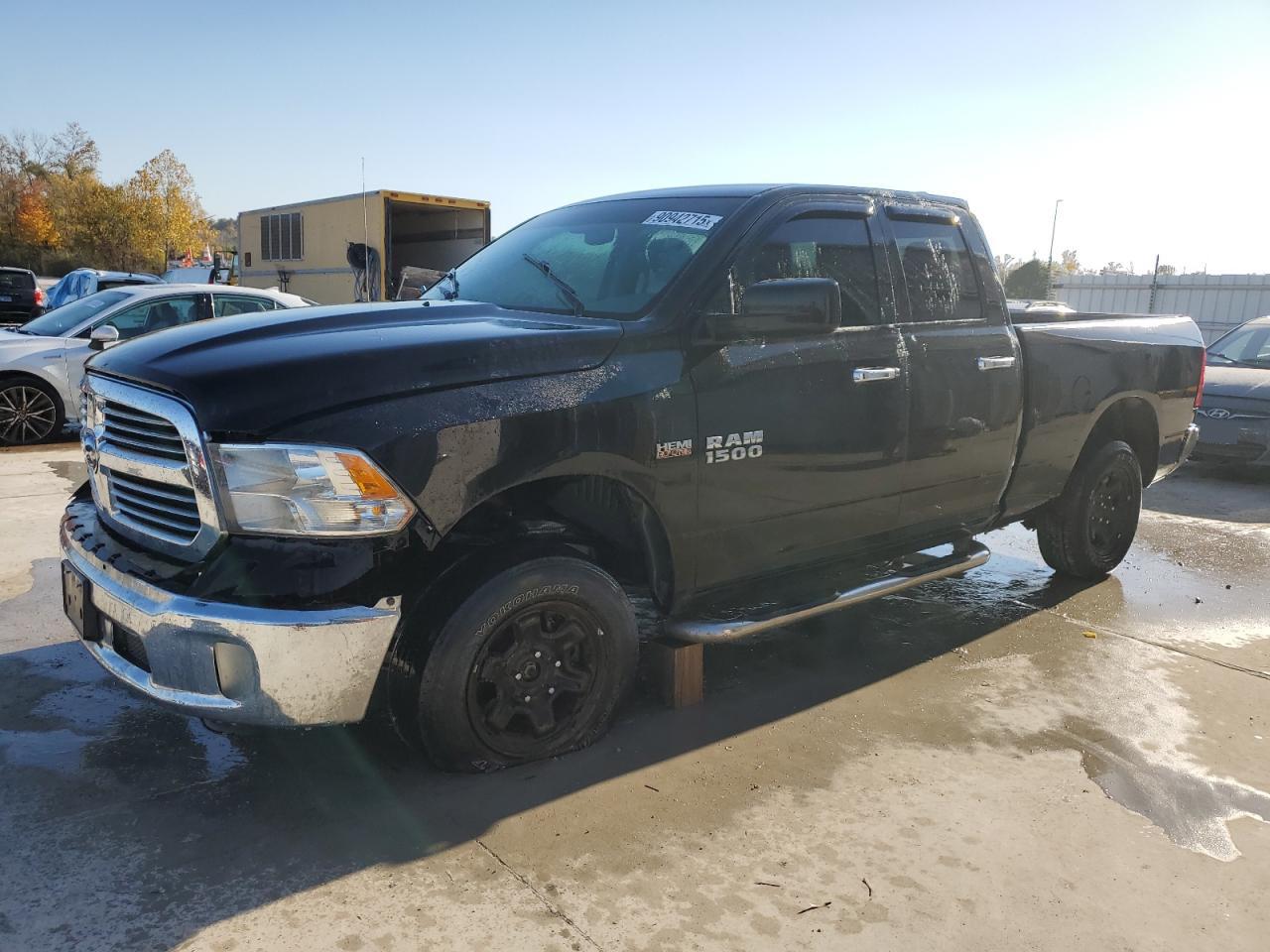 RAM 1500 SLT