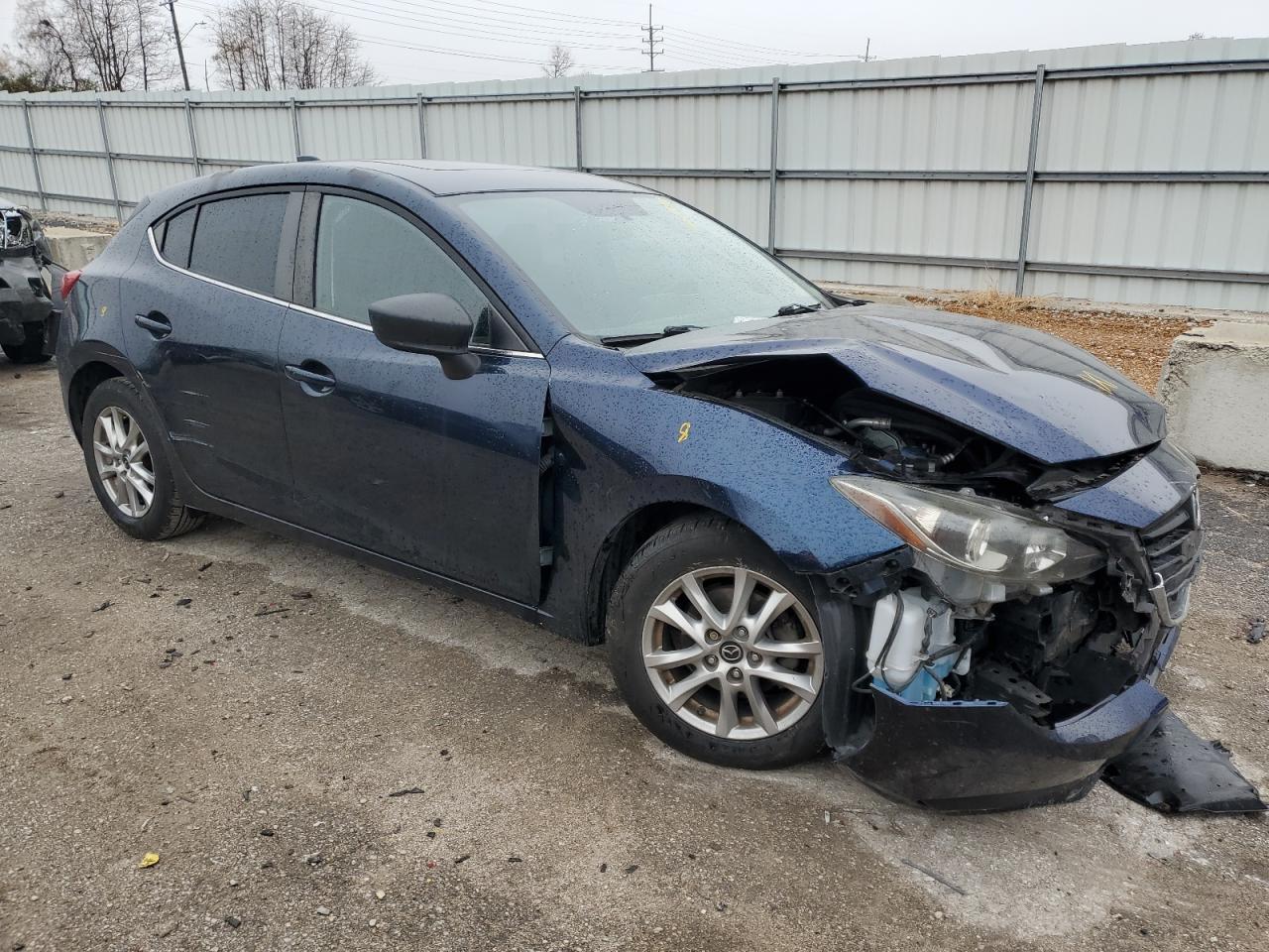 MAZDA 3 GRAND TOURING