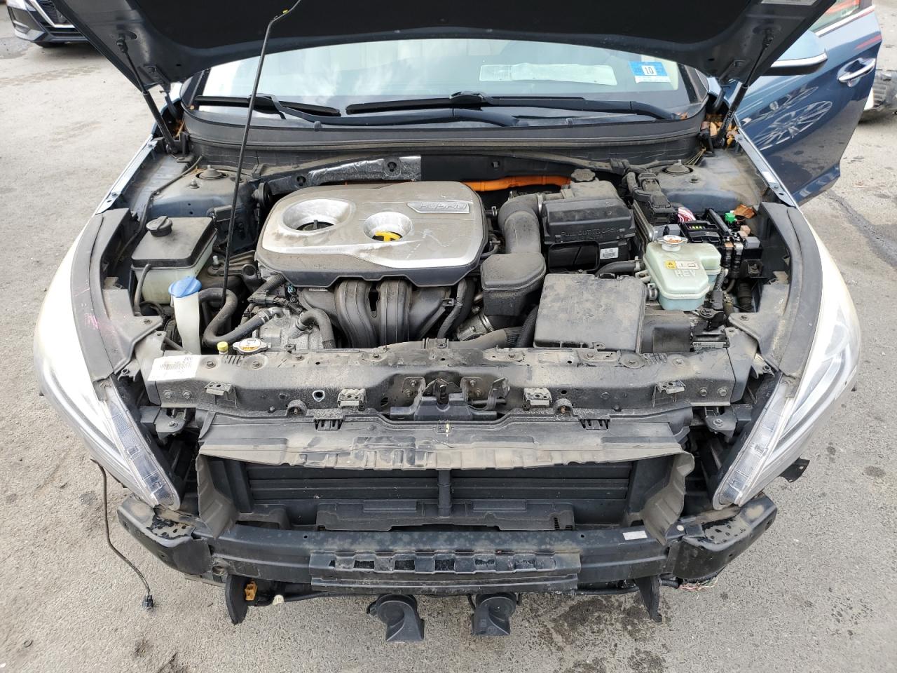 HYUNDAI SONATA HYBRID