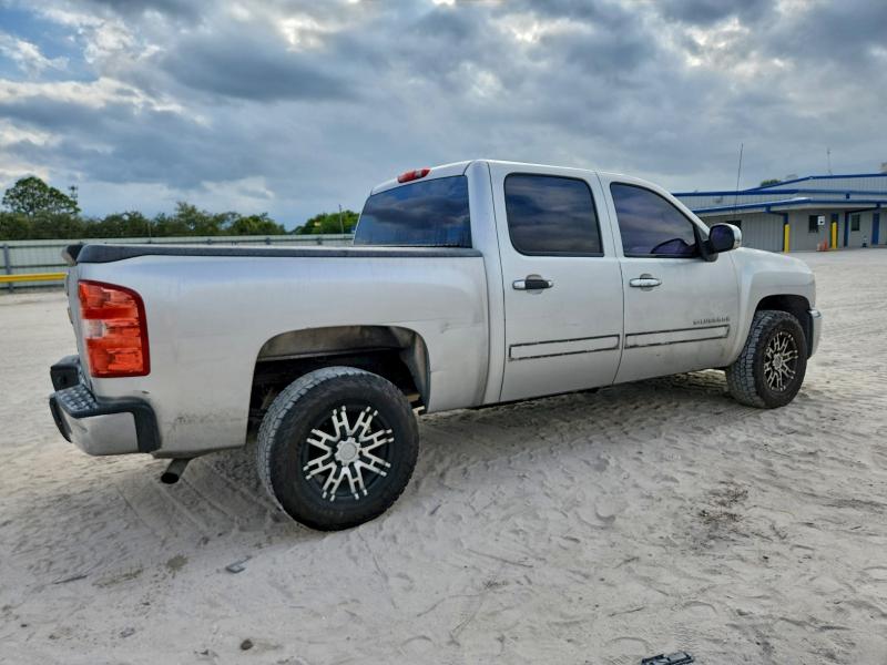 2013 CHEVROLET SILVERADO #3296280447