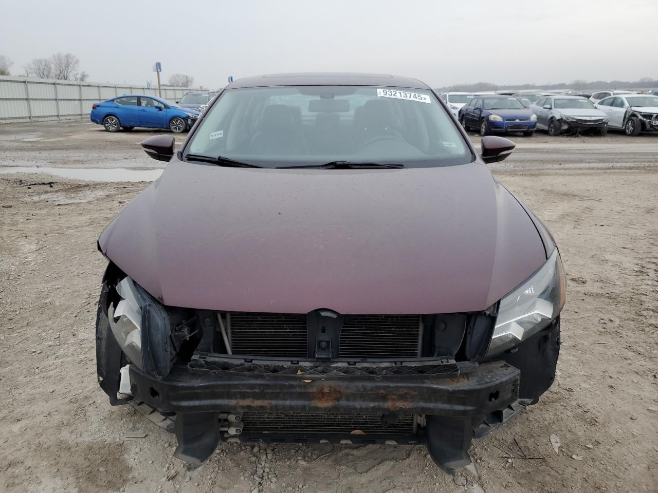 VOLKSWAGEN PASSAT SE