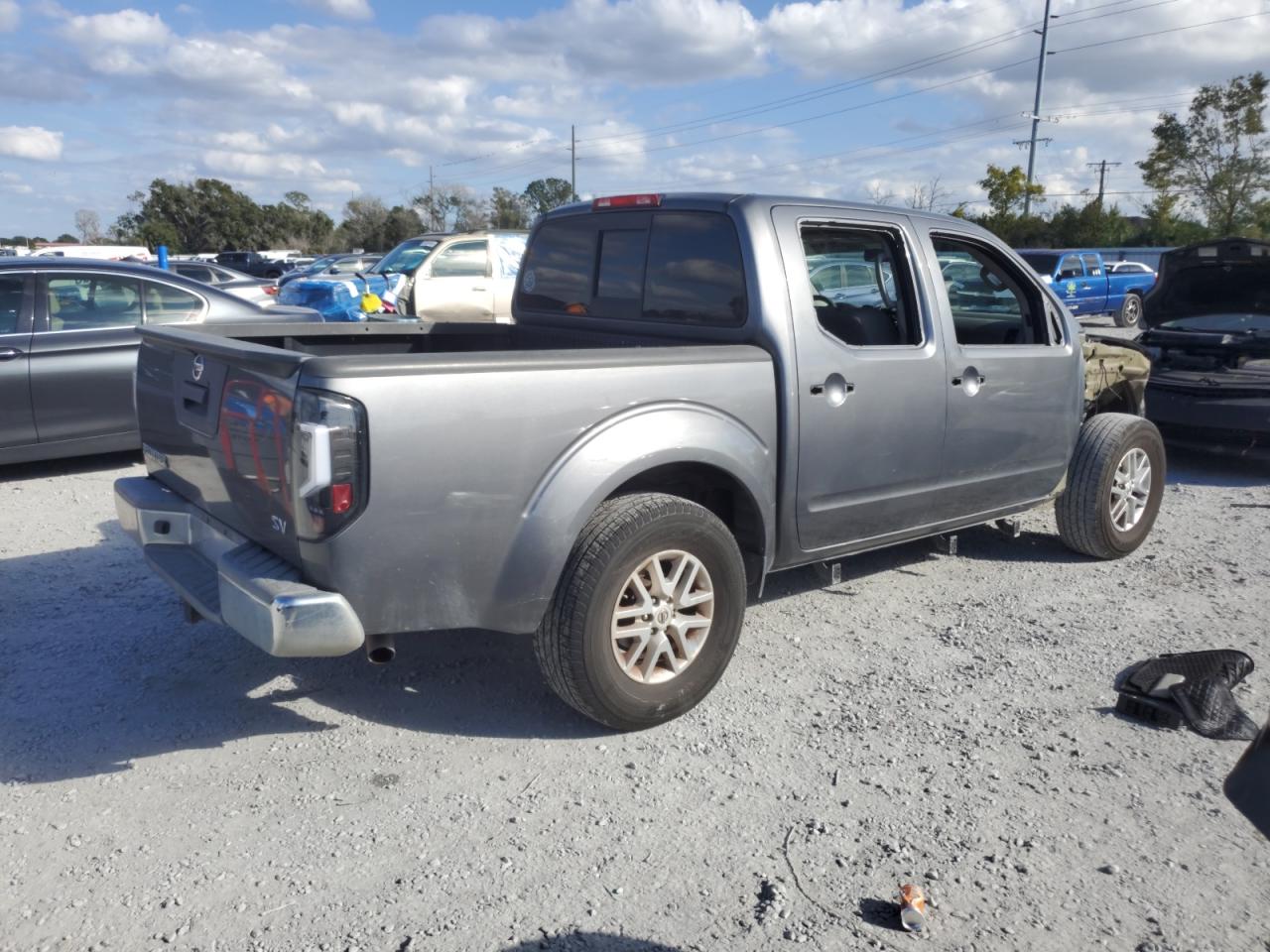 NISSAN FRONTIER S