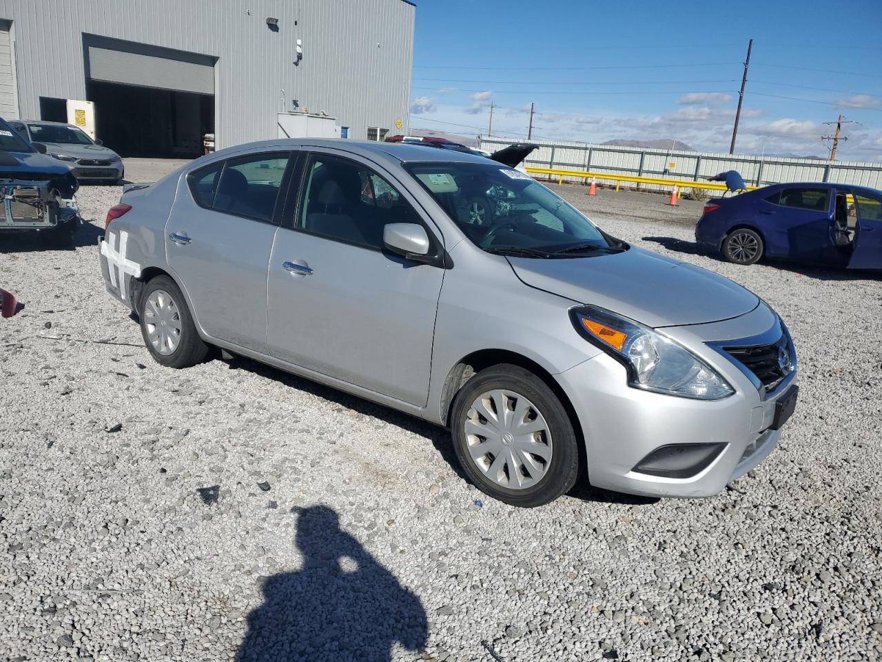 NISSAN VERSA S