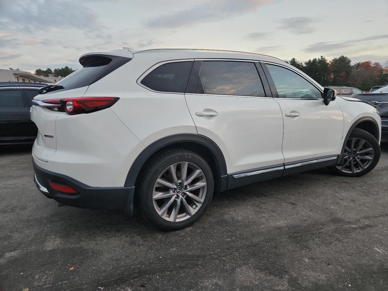MAZDA CX-9 GRAND TOURING