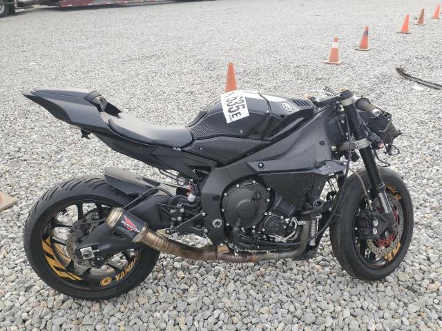 YAMAHA YZFR1