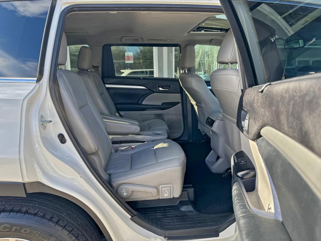 TOYOTA HIGHLANDER XLE