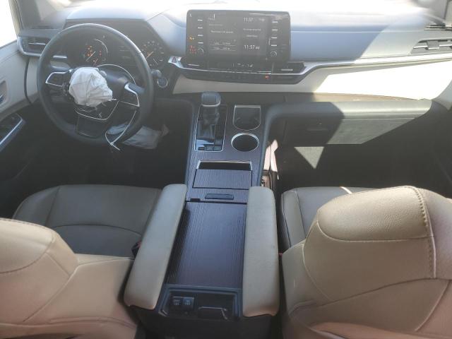 2021 TOYOTA SIENNA XLE #3296312421