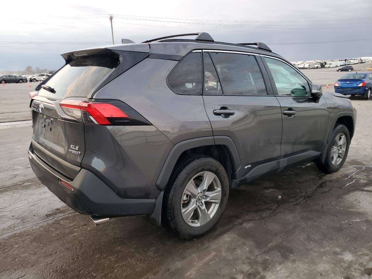 TOYOTA RAV4 XLE