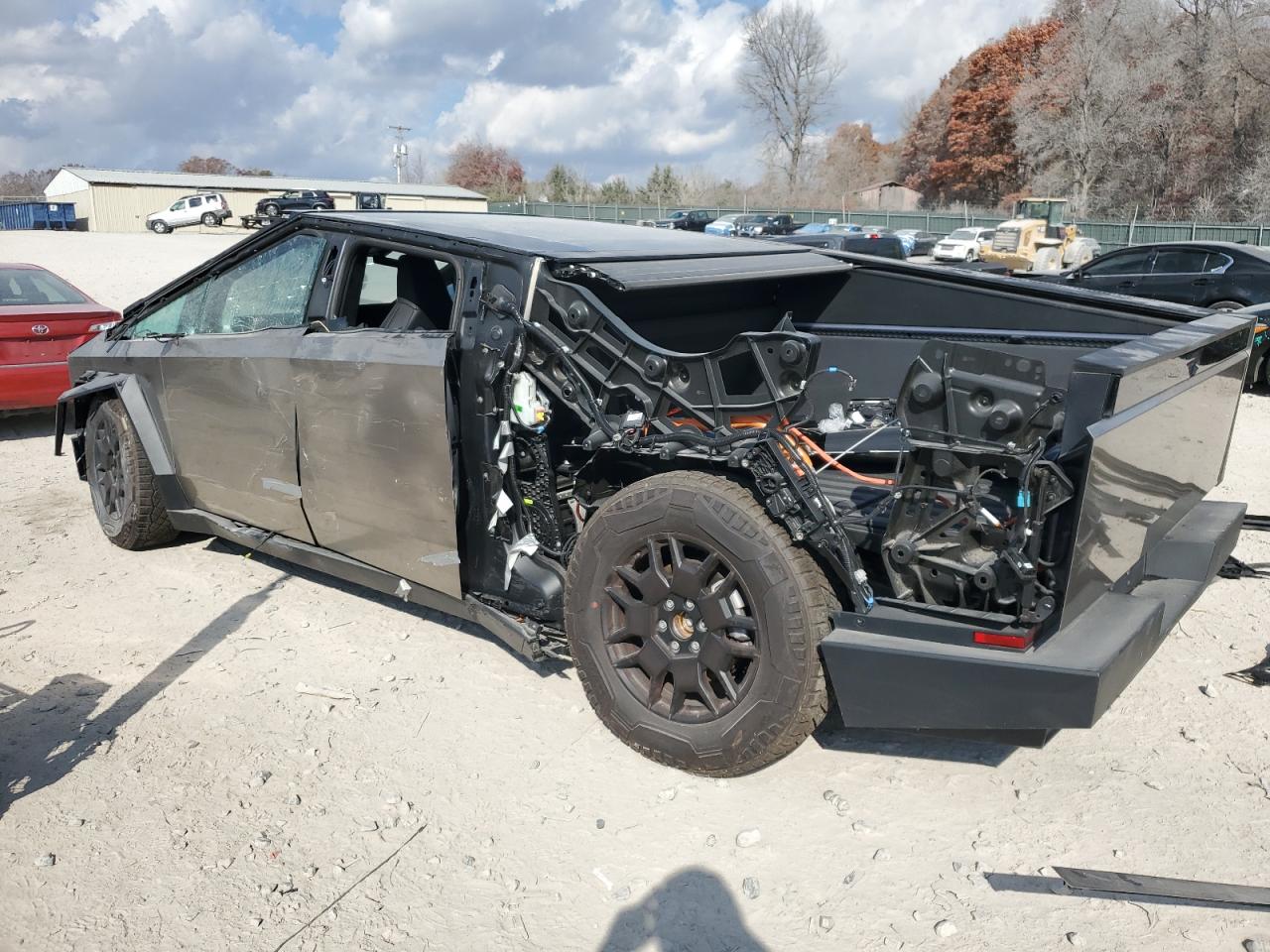 Lot #3311690254 2024 TESLA CYBERTRUCK