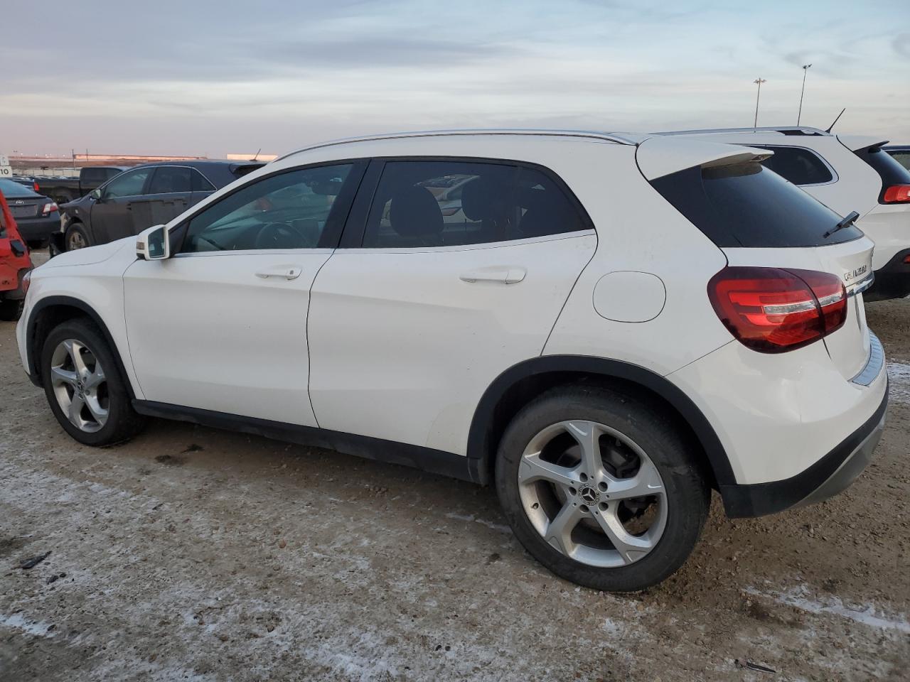 MERCEDES-BENZ GLA-CLASS 250 4MATIC