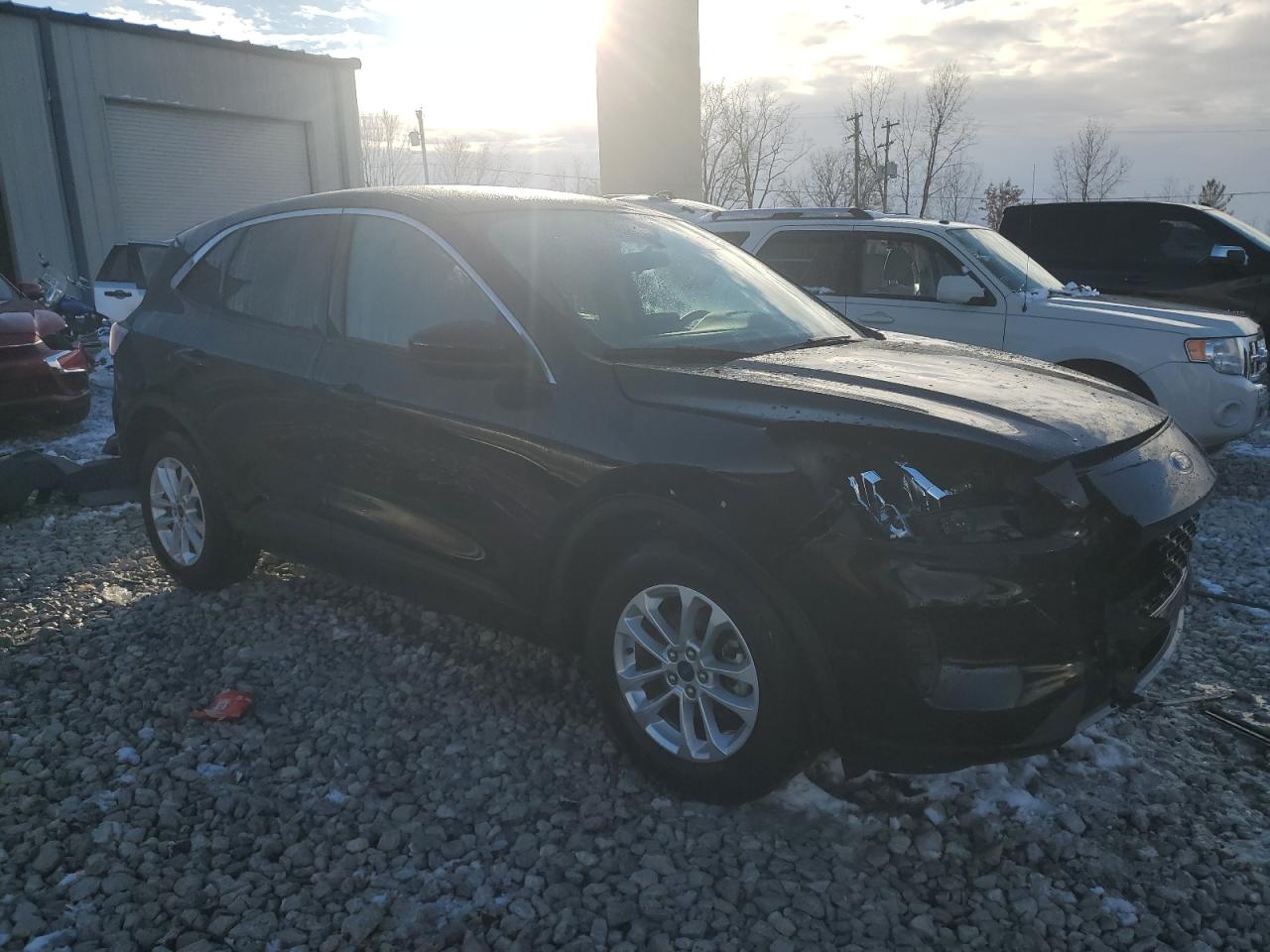 FORD ESCAPE SE
