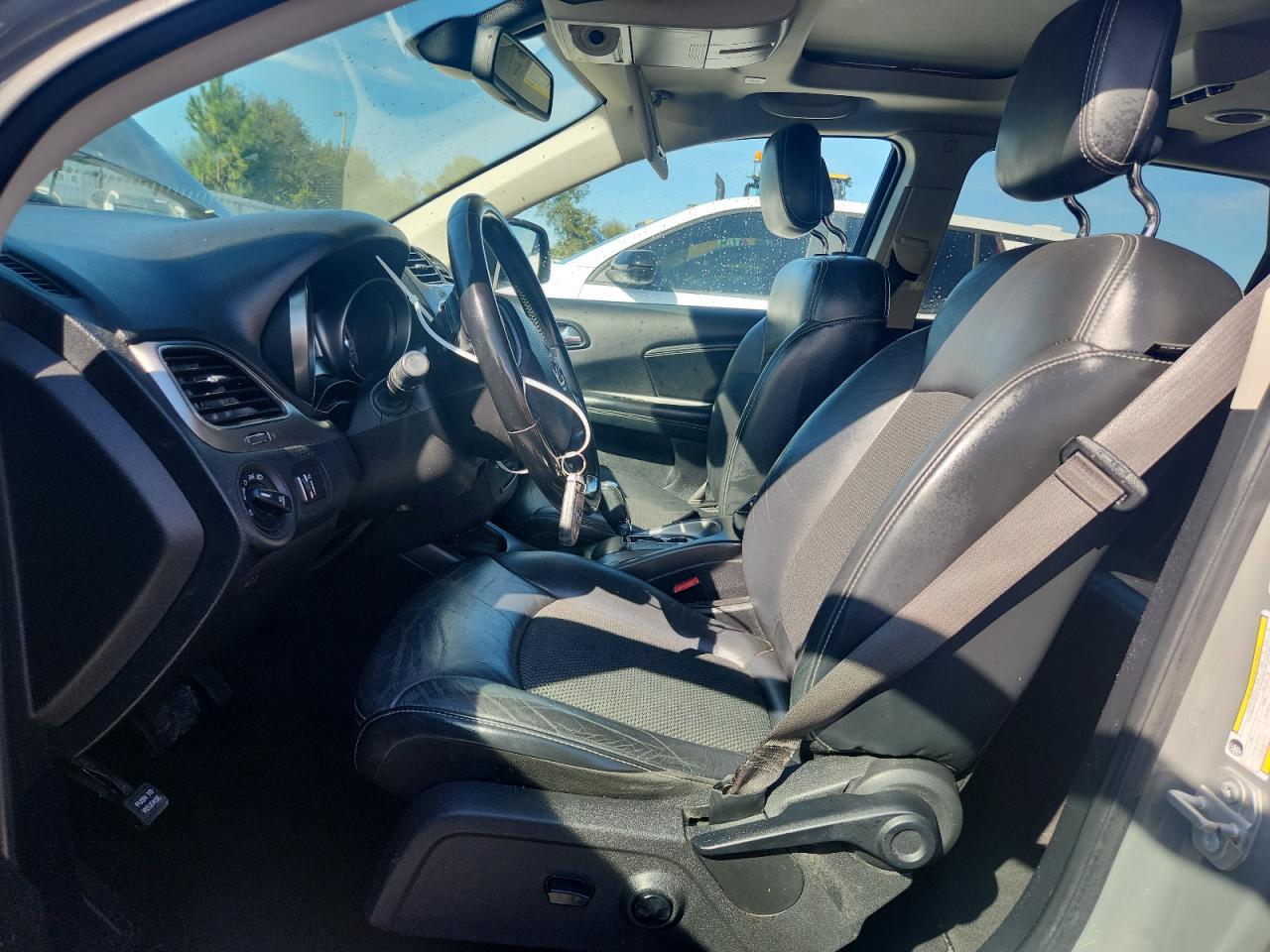 DODGE JOURNEY CROSSROAD