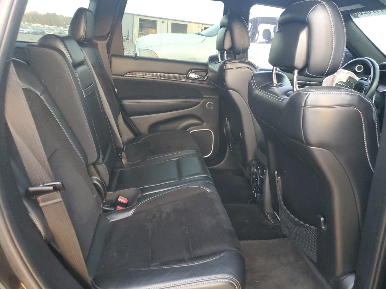 JEEP GRAND CHEROKEE SRT-8