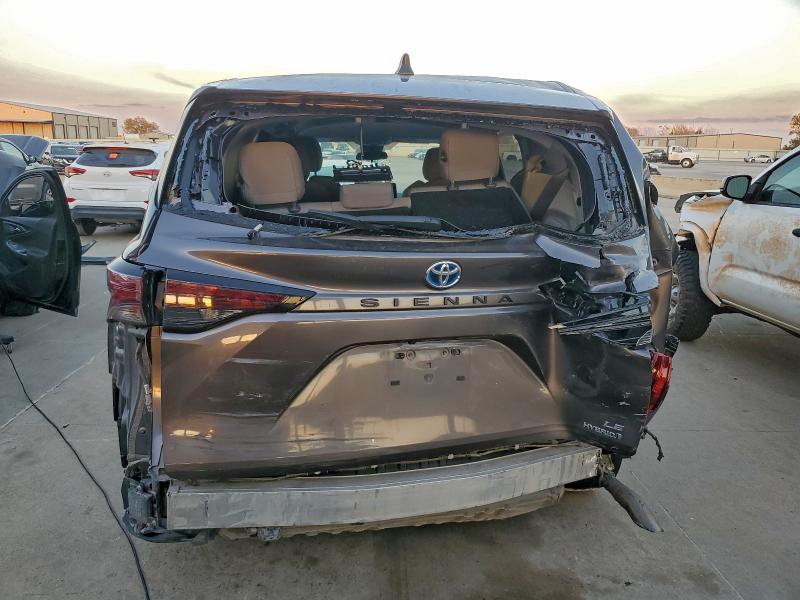 2024 TOYOTA SIENNA LE #3309445969