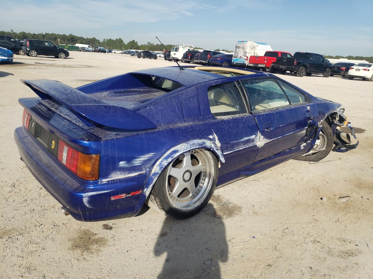 Lot #3302885939 1998 LOTUS ESPRIT