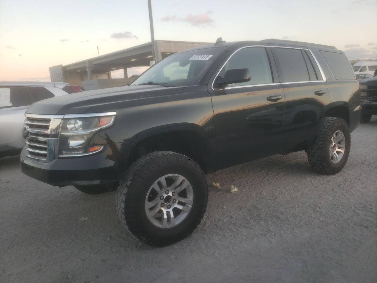 CHEVROLET TAHOE K1500 LT
