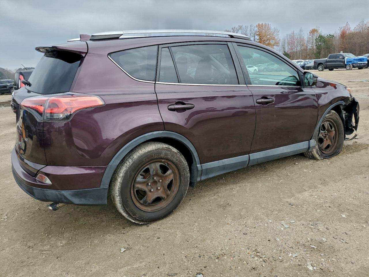 TOYOTA RAV4 LE