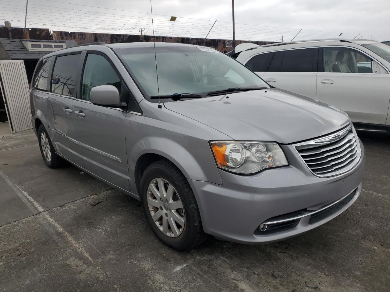 CHRYSLER TOWN & COUNTRY TOURING