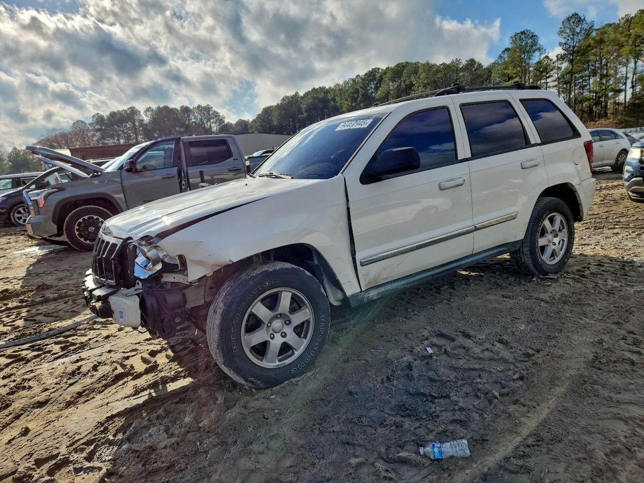 JEEP GRAND CHEROKEE LAREDO