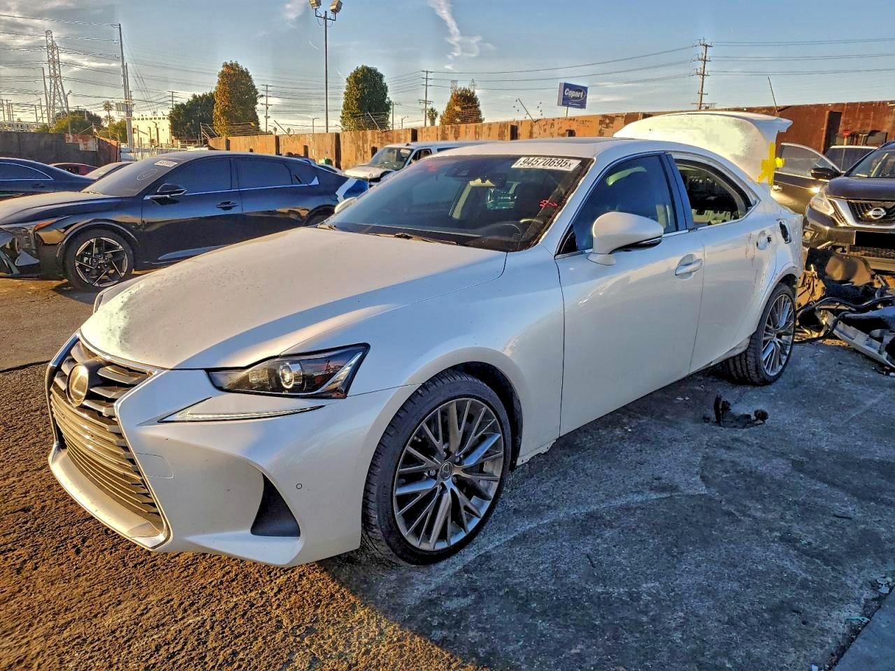 LEXUS IS 300