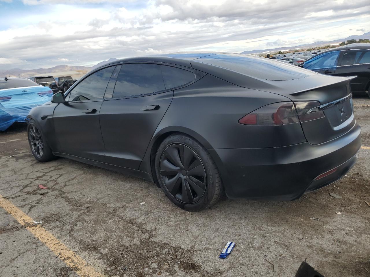 TESLA MODEL S