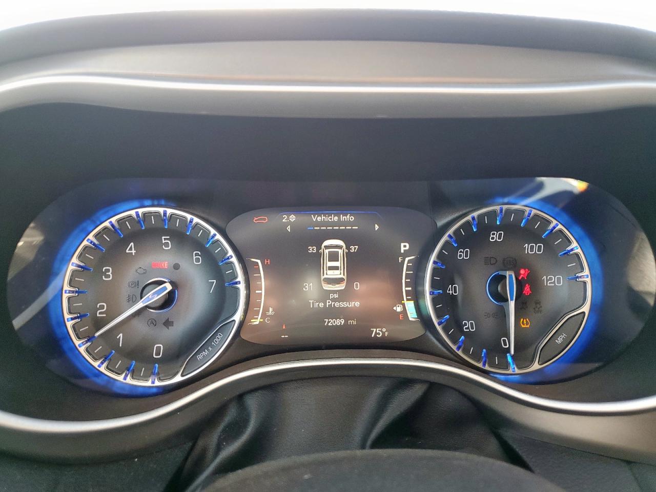 CHRYSLER PACIFICA TOURING L