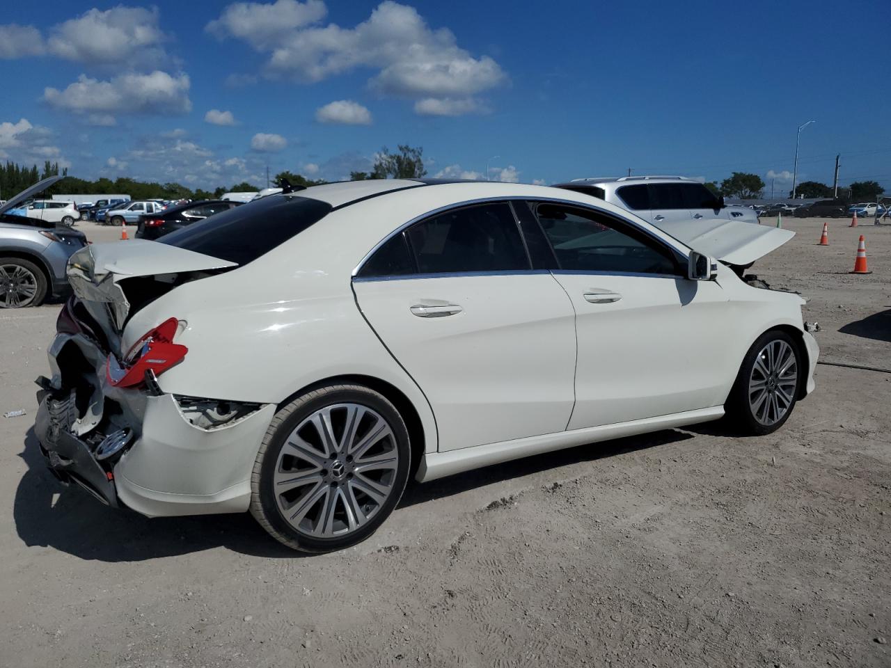 MERCEDES-BENZ CLA-CLASS 250 4MATIC