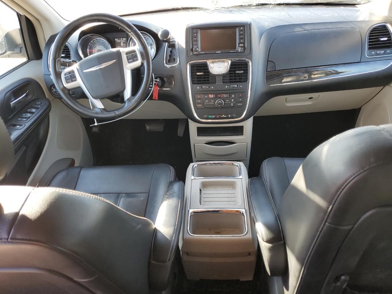 CHRYSLER TOWN & COUNTRY TOURING