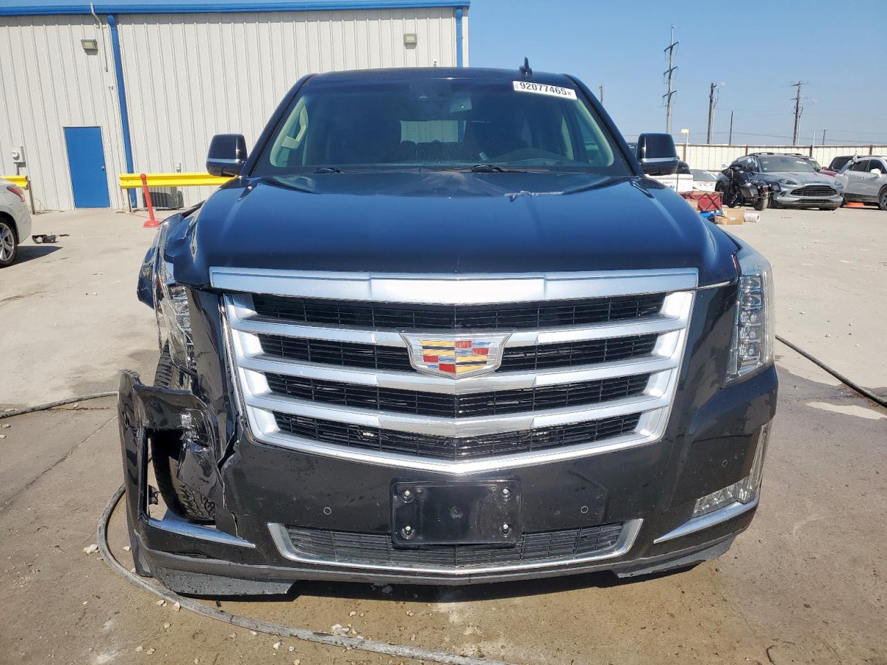 CADILLAC ESCALADE LUXURY