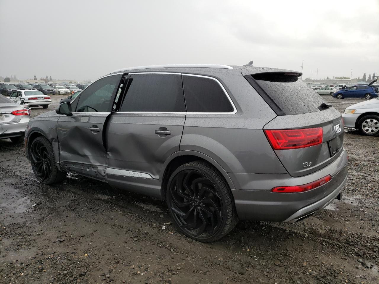 AUDI Q7 PREMIUM PLUS