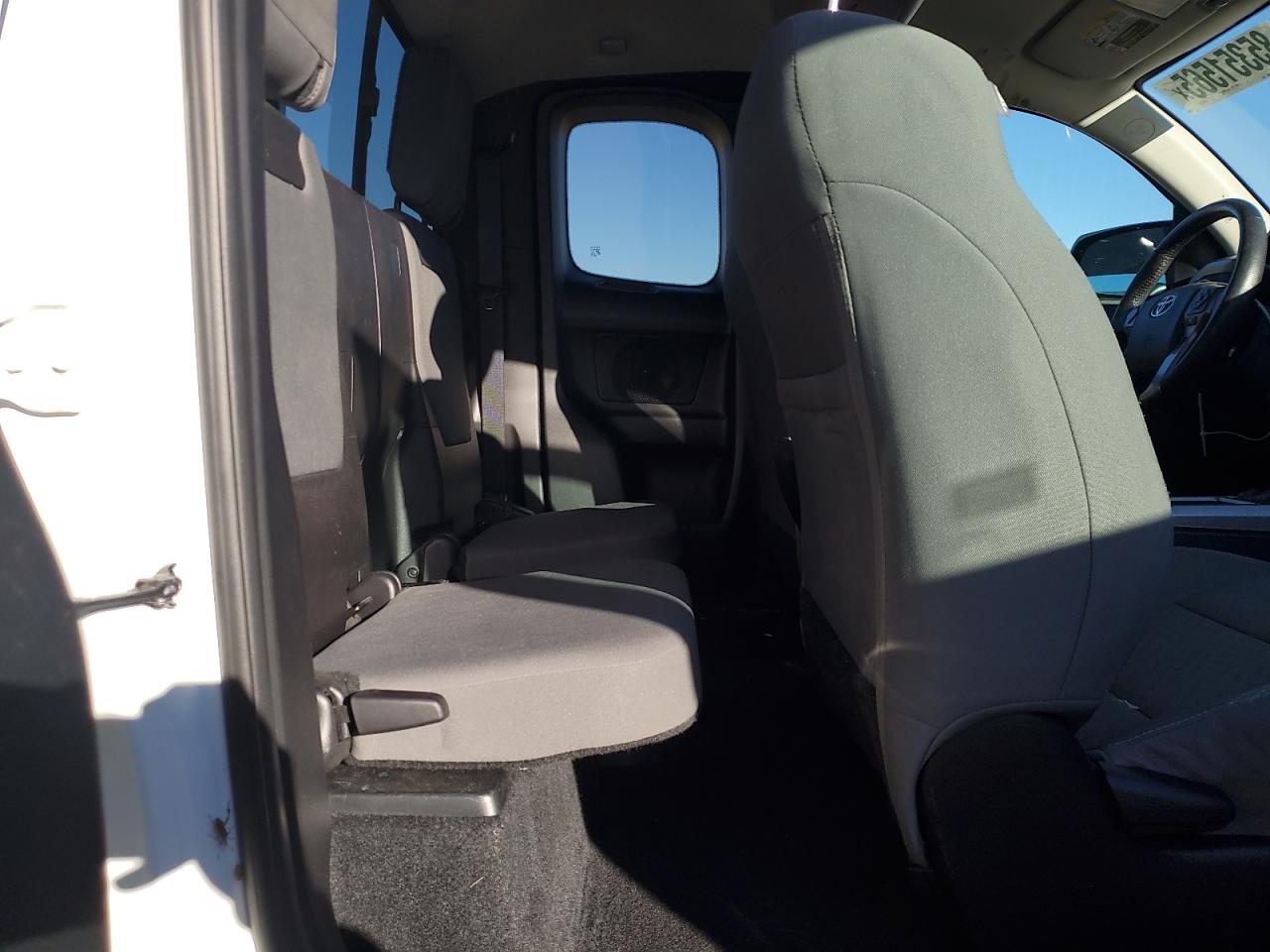 TOYOTA TACOMA ACCESS CAB